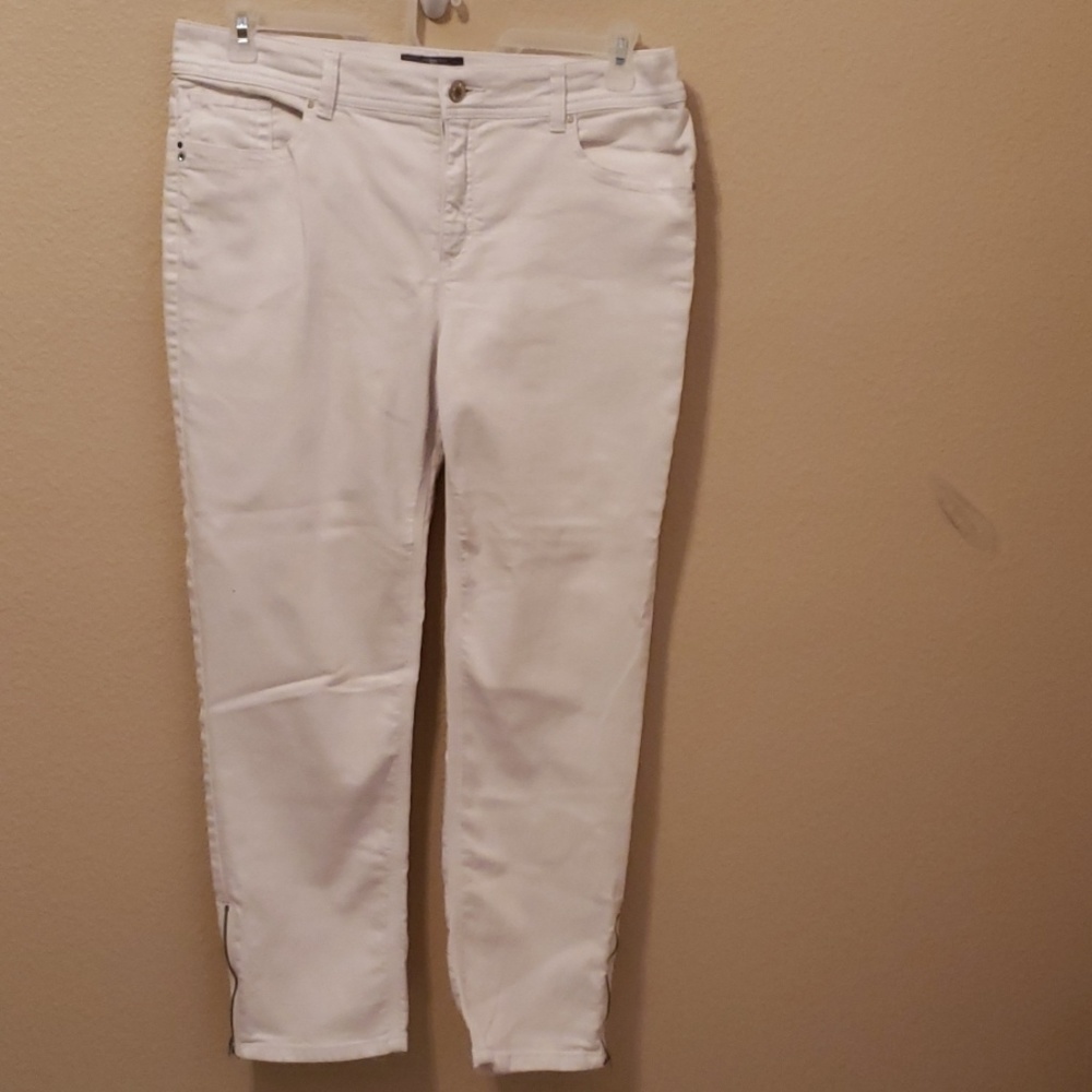 Chico's white so slimming jeans